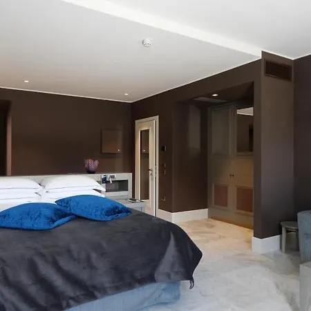 Palazzo Doglio 5*