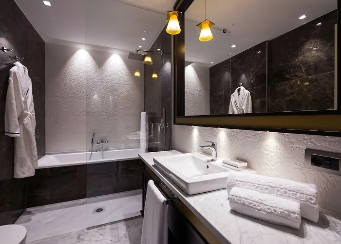 Palazzo Doglio 5*
